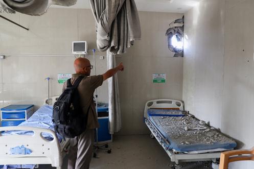 Des dégâts causés à l’hôpital Al Helou, à la suite d’un raid israélien, à Gaza, le 29 septembre 2025.
