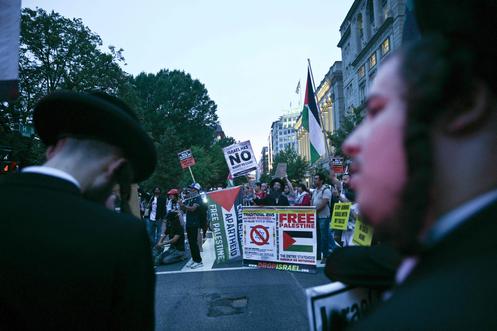 Manifestation propalestinienne au Lafayette Square, devant la Maison Blanche, à Washington, contre la visite de Benyamin Nétanyahou, le 29 septembre 2025.