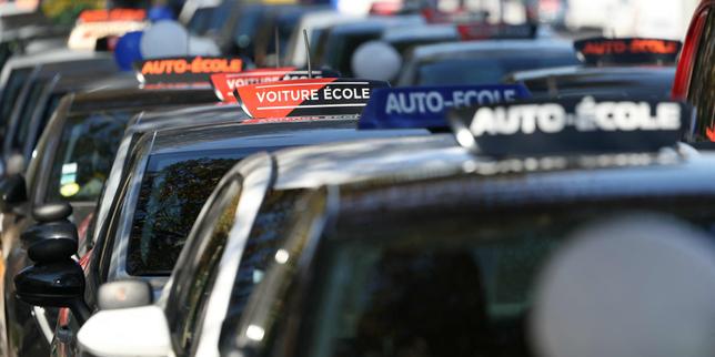 Permis de conduire : auto-écoles et inspecteurs veulent se mobiliser chaque lundi pour réclamer plus de places à l’examen