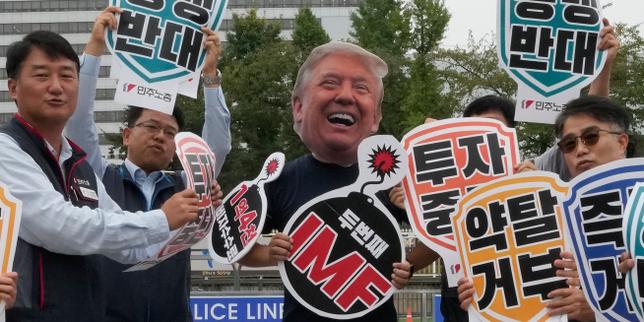 Trump's tariff war persists, destabilizing global trade