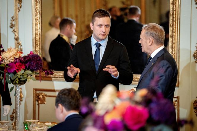 Le premier ministre du Groenland, Jens-Frederik Nielsen, et le premier ministre polonais, Donald Tusk, à Copenhague, le 1er octobre 2025