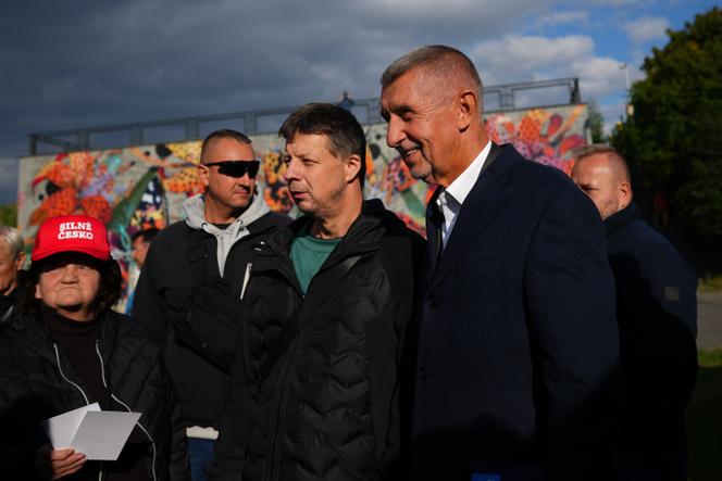 Andrej Babis, président du mouvement d’opposition ANO, lors d’un rassemblement à Prague, mardi 30 septembre 2025. 
