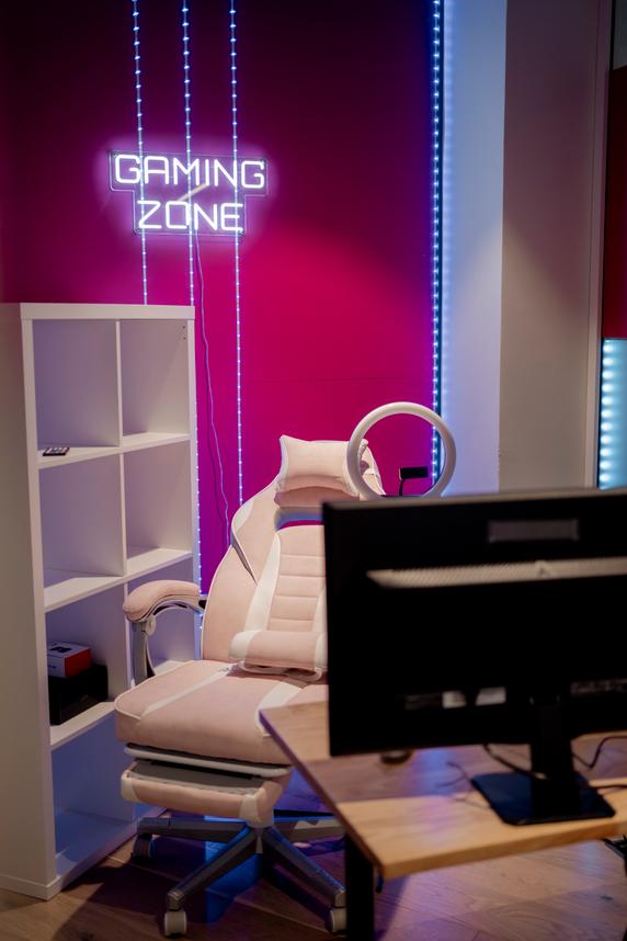 One of the four studios of the Live'Up agency, located in the Paris offices of the Olyn group, Paris, October 1, 2025.