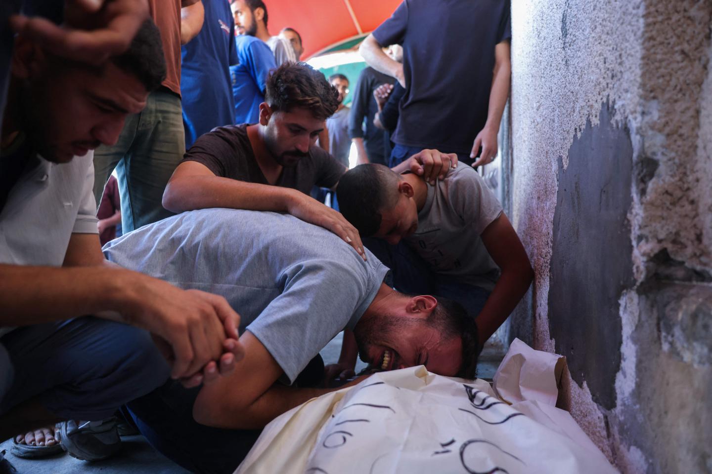 Dozens Killed in Gaza as Israeli Strikes Continue; MSF Reports 14th Staff Death Amid Stalled Peace Plan