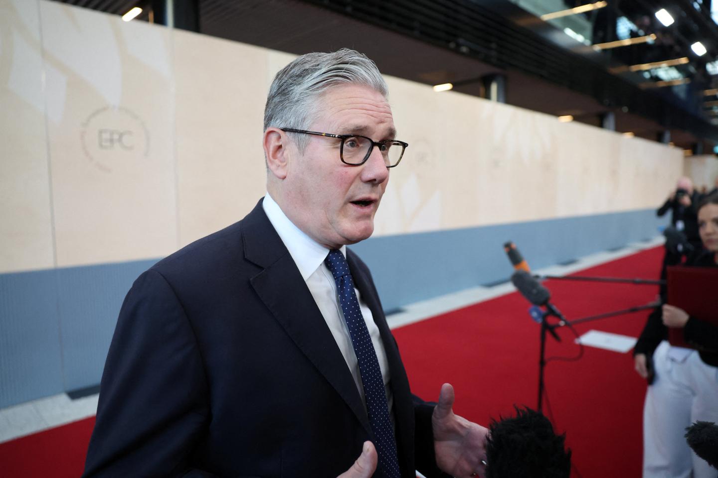 Keir Starmer exige une rÃ©ponse Â«Â forteÂ Â» de la police de Londres, aprÃ¨s la...