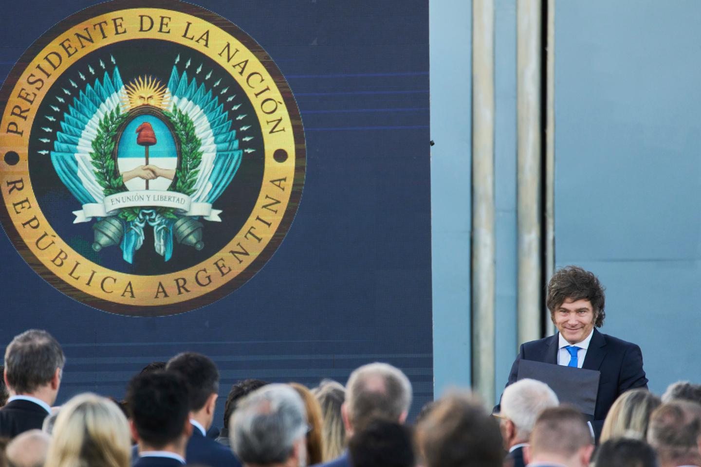 アルゼンチンでは、議会が拒否権を覆すと、マイレイは拒否権を覆すと新たな後退に直面しています