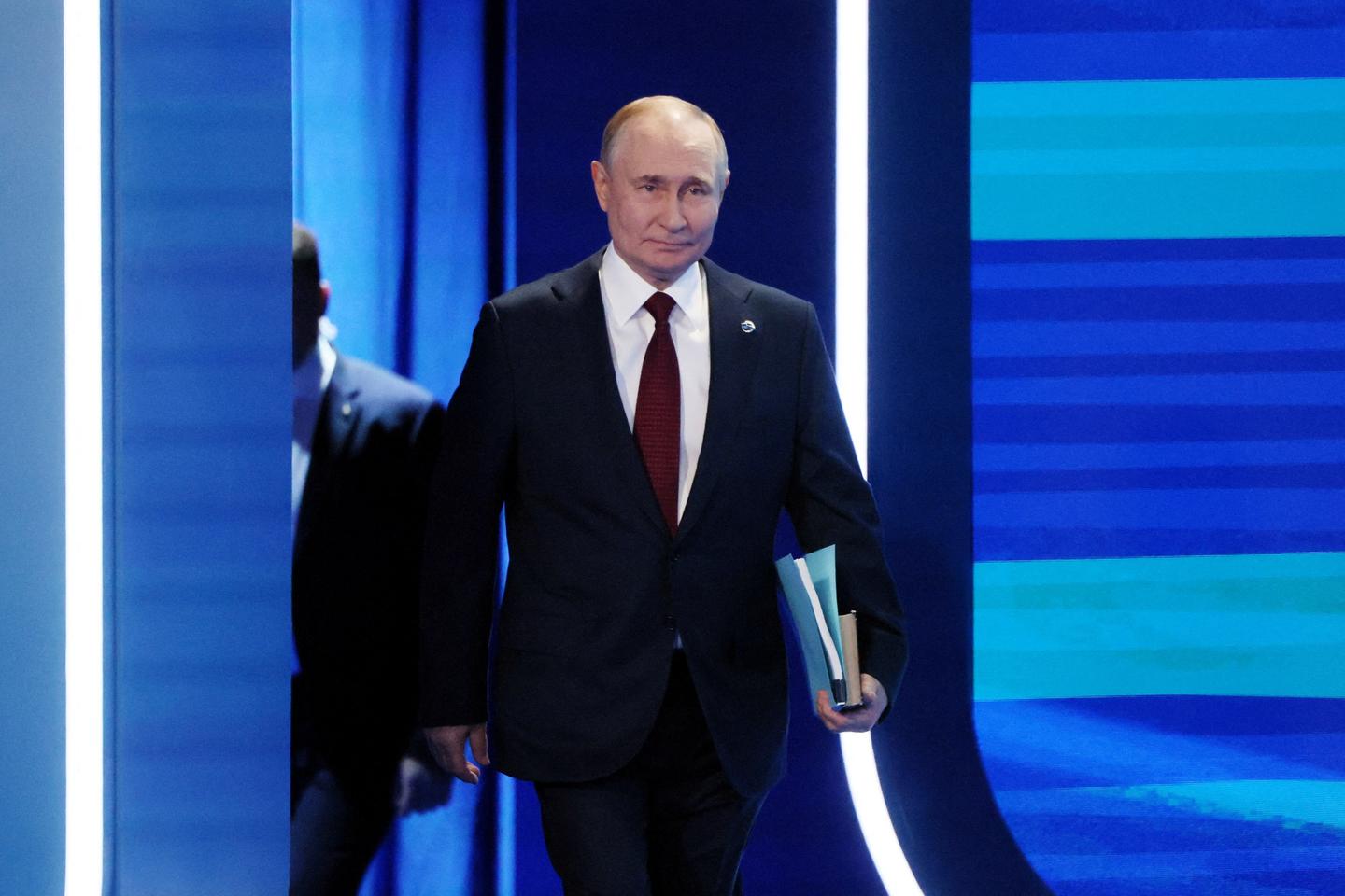 Putin varuje Európu: Odpoveď bude „významná“, ak bude Kyjev naďalej vyzbrojovaný