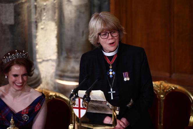 Sarah Mullally devant la chambre des Lords, le 2 décembre 2024.