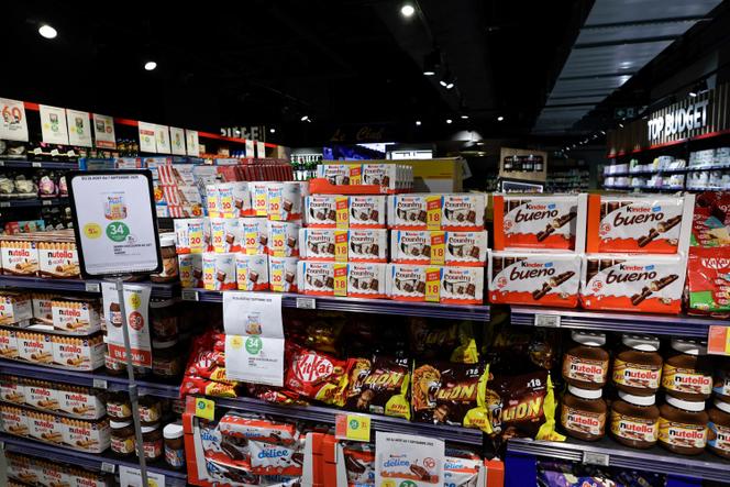 Le rayon confiseries d’un supermarché parisien, le 5 septembre 2025.