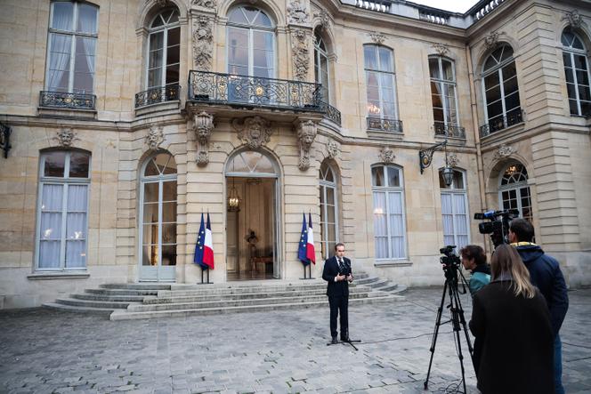 Le premier ministre, Sébastien Lecornu, lors de son allocution à Matignon, à Paris, le 3 octobre 2025. 