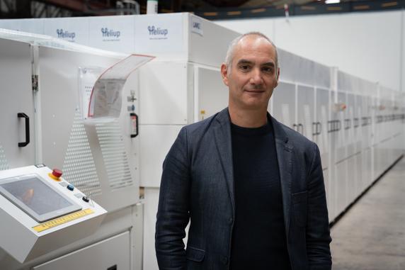 Yannick Veschetti, président et cofondateur de l'entreprise Heliup, au Cheylas (Isère), le 24 septembre 2025.