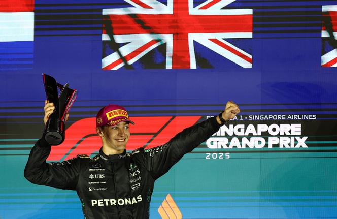 George Russell, après sa victoire au Grand Prix de Singapour, le 5 octobre 2025. 