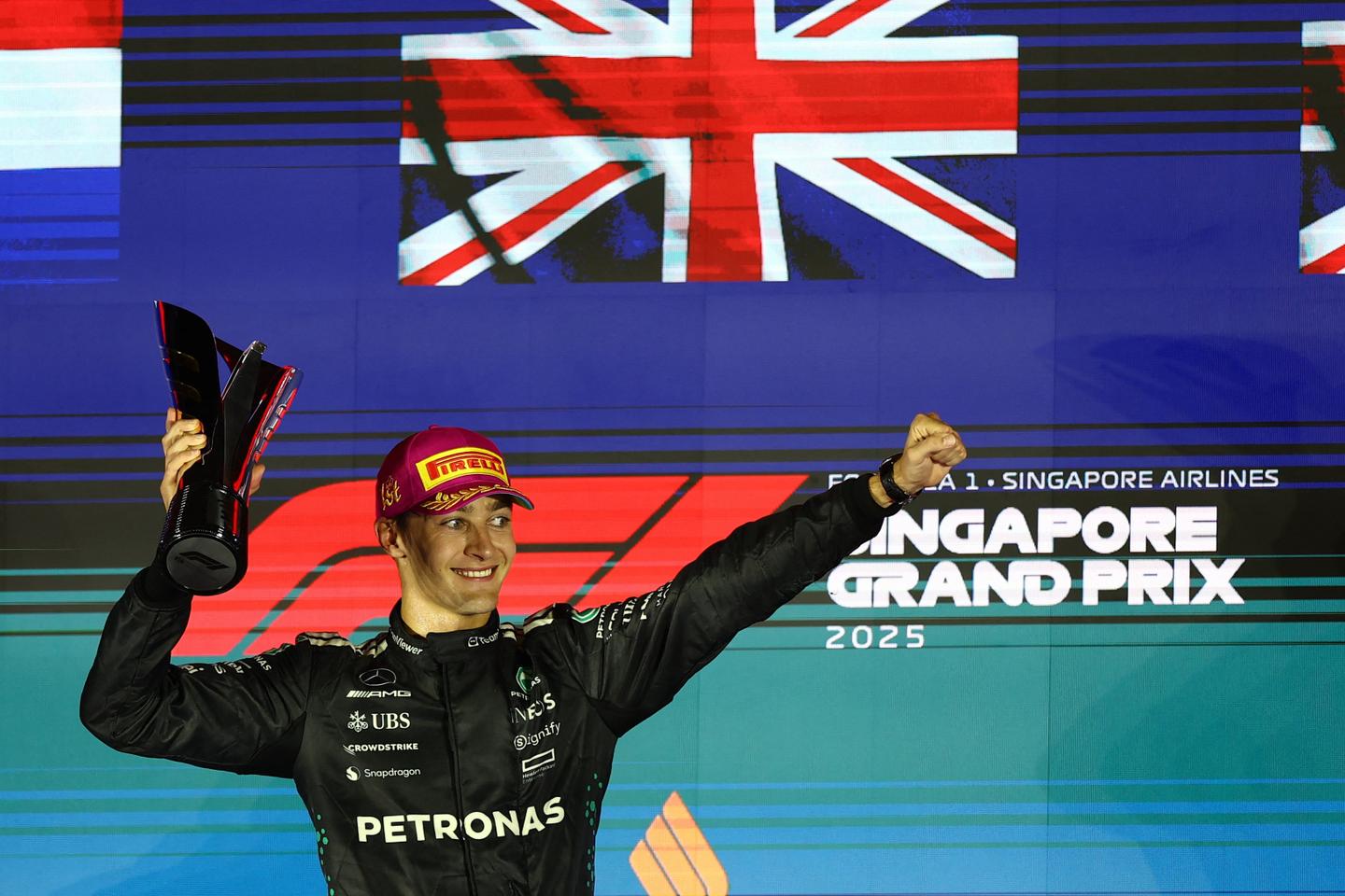 George Russell remporte le Grand Prix de Singapour de F1, le titre des constructeurs pour McLaren