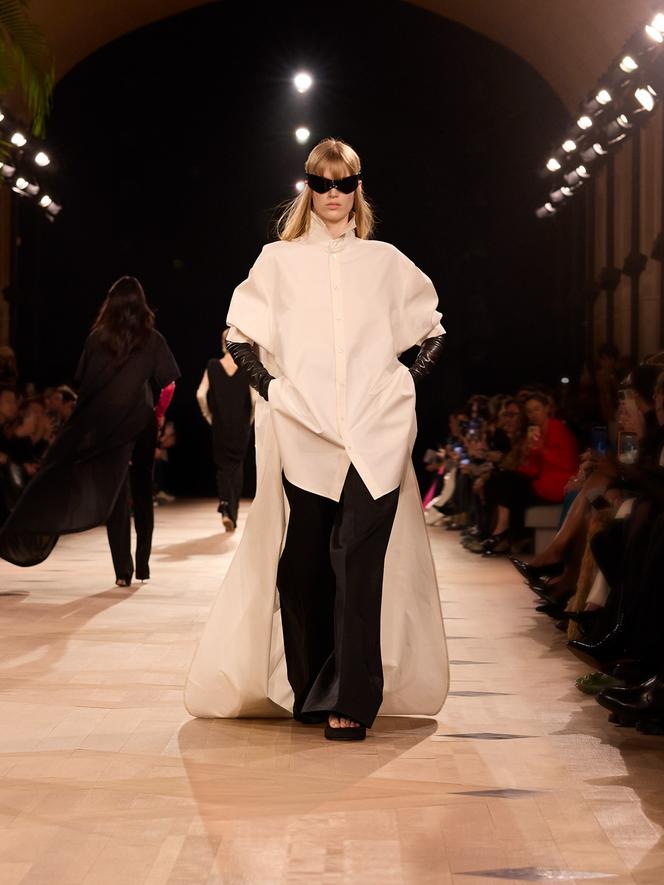 Défilé printemps-été 2026 de Balenciaga, à Paris, le 4 octobre 2025.