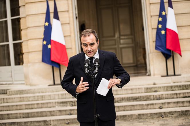 Le premier ministre démissionnaire, Sébastien Lecornu, à Matignon, à Paris, le 6 octobre 2025.