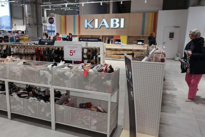 Dans la boutique Kiabi Village, à Lezennes (Nord), le 11 février 2025.