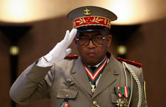 Le général militaire Ruphin Fortunat Zafisambo après avoir été nommé premier ministre par le président malgache Andry Rajoelina au palais présidentiel de Lavoloha, à Antananarivo, Madagascar, le 6 octobre 2025. 