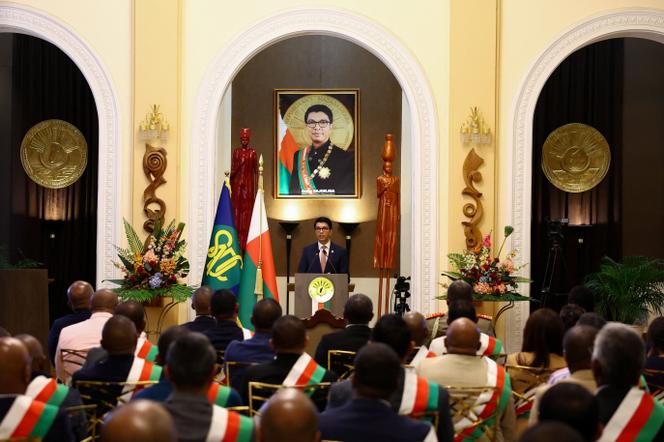 Le président malgache, Andry Rajoelina, lors de la nomination du général Ruphin Fortunat Zafisambo comme premier ministre, à Antananarivo, le 6 octobre 2025.
