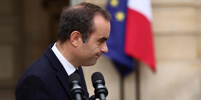 Emmanuel Macron Donne À Sébastien Lecornu, Démissionnaire, Quarante-Huit Heures Pour « D’ultimes Négociations »
