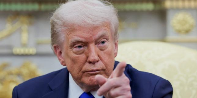 Donald Trump réclame une enquête contre un sénateur démocrate
