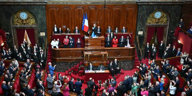 Lost in the French political crisis? A chronology to help you find your bearings