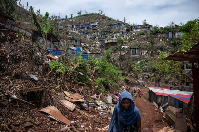 Le bidonville du quartier de Cavani Sud, après le passage du cyclone Chido, à Mamoudzou, le 2 janvier 2025.