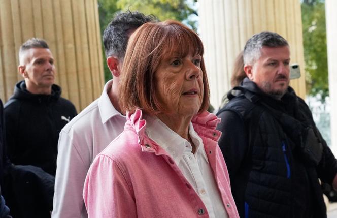 Gisèle Pelicot à son arrivée au palais de justice de Nîmes, le 9 octobre 2025.