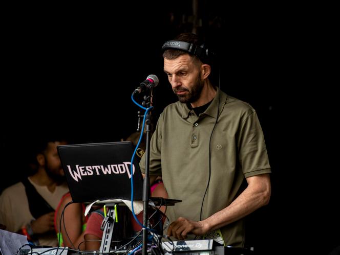 Tim Westwood, DJ anglais et animateur de radio et de télévision, au Wireless Festival, à Londres, le 7 juillet 2019.