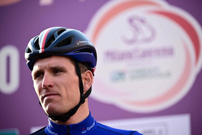 Arnaud Demare, au départ de la classique Milan - San Remo, le 18 mars 2023, à Abbiategrasso (Italie).
