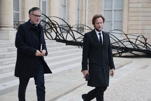 Olivier Faure et Boris Vallaud, à la sortie de la réunion, à l’Elysée, le 10 octobre 2025.