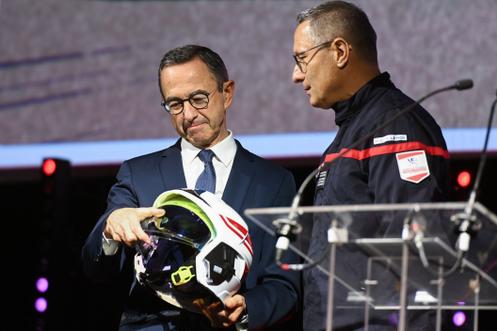 Le ministre de l’intérieur démissionnaire, Bruno Retailleau, lors du congrès national des pompiers, au Mans, le 10 octobre 2025.