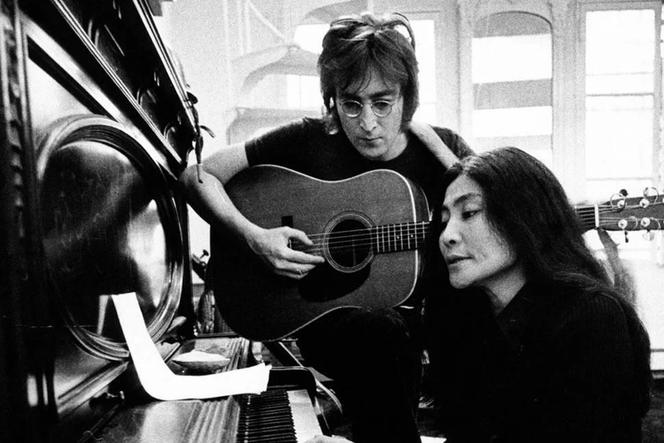 John Lennon et Yoko Ono dans le documentaire « One To One : John & Yoko », de Kevin Macdonald.