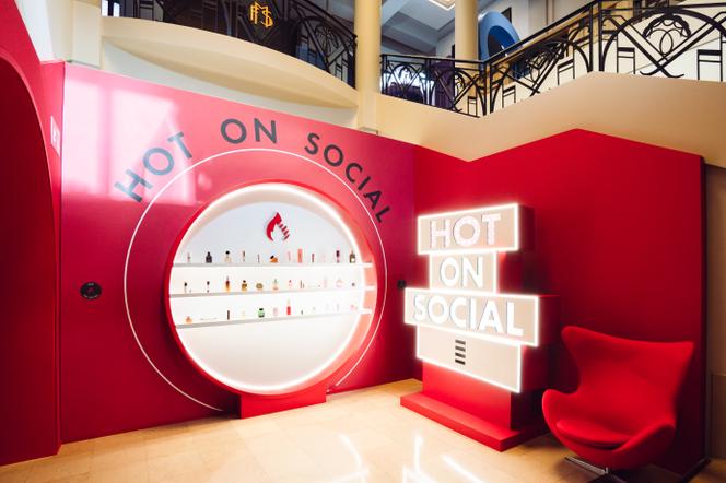 Peu avant l’ouverture de la grande fête foraine de Sephora, à la Maison de la Mutualité, à Paris, le 9 octobre 2025.