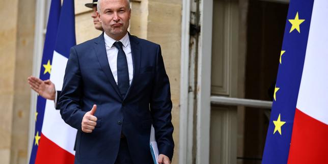 La Crisi Politica in Francia: Cause, Conseguenze e Possibili Soluzioni