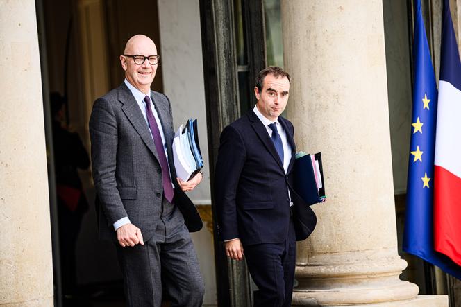 Le ministre de l’économie, Roland Lescure, et le premier ministre, Sébastien Lecornu, à l’issue du conseil des ministres au palais de l’Elysée, à Paris, le 14 octobre 2025