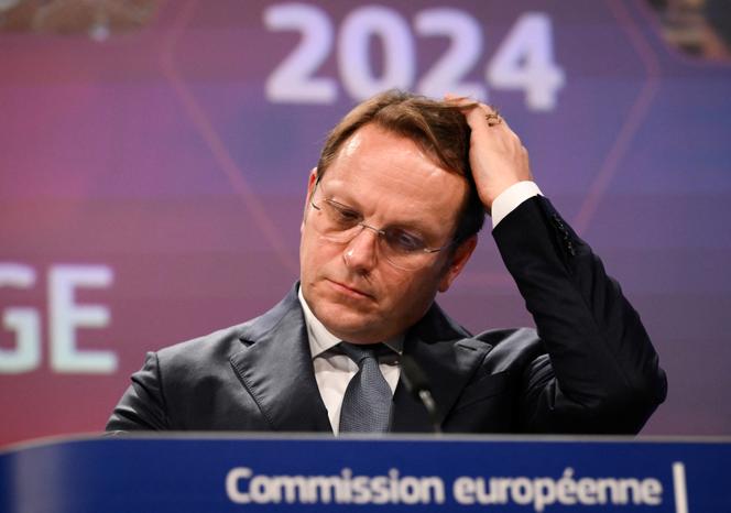 L’ancien ambassadeur hongrois auprès de l’UE, le commissaire européen Oliver Varhelyi, un proche de Viktor Orban, au siège de l’Union européenne à Bruxelles, le 30 octobre 2024. 