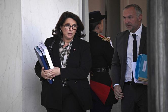 La ministre des sports, de la jeunesse et de la vie associative, Marina Ferrari, quitte l’Elysée après le conseil des ministres, mardi 14 octobre.