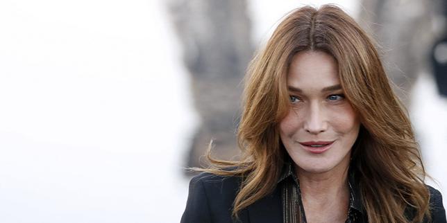Carla Bruni dans « Le Monde », une mélodie devenue politique