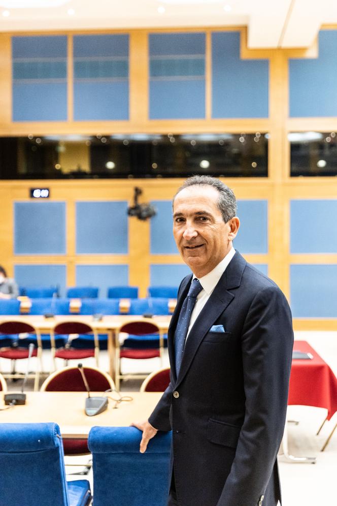 Patrick Drahi, lors de son audition devant la commission parlementaire sur la concentration des médias, à Paris, le 2 février 2022.