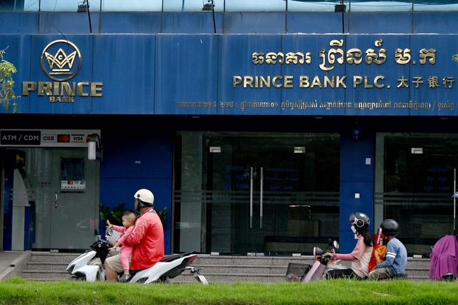 Une succursale de la Prince Bank à Phnom Penh (Cambodge), le 15 octobre 2025.