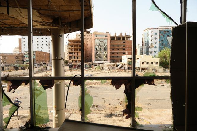 Un hôpital endommagé par la guerre, à Khartoum, le 26 avril 2025.