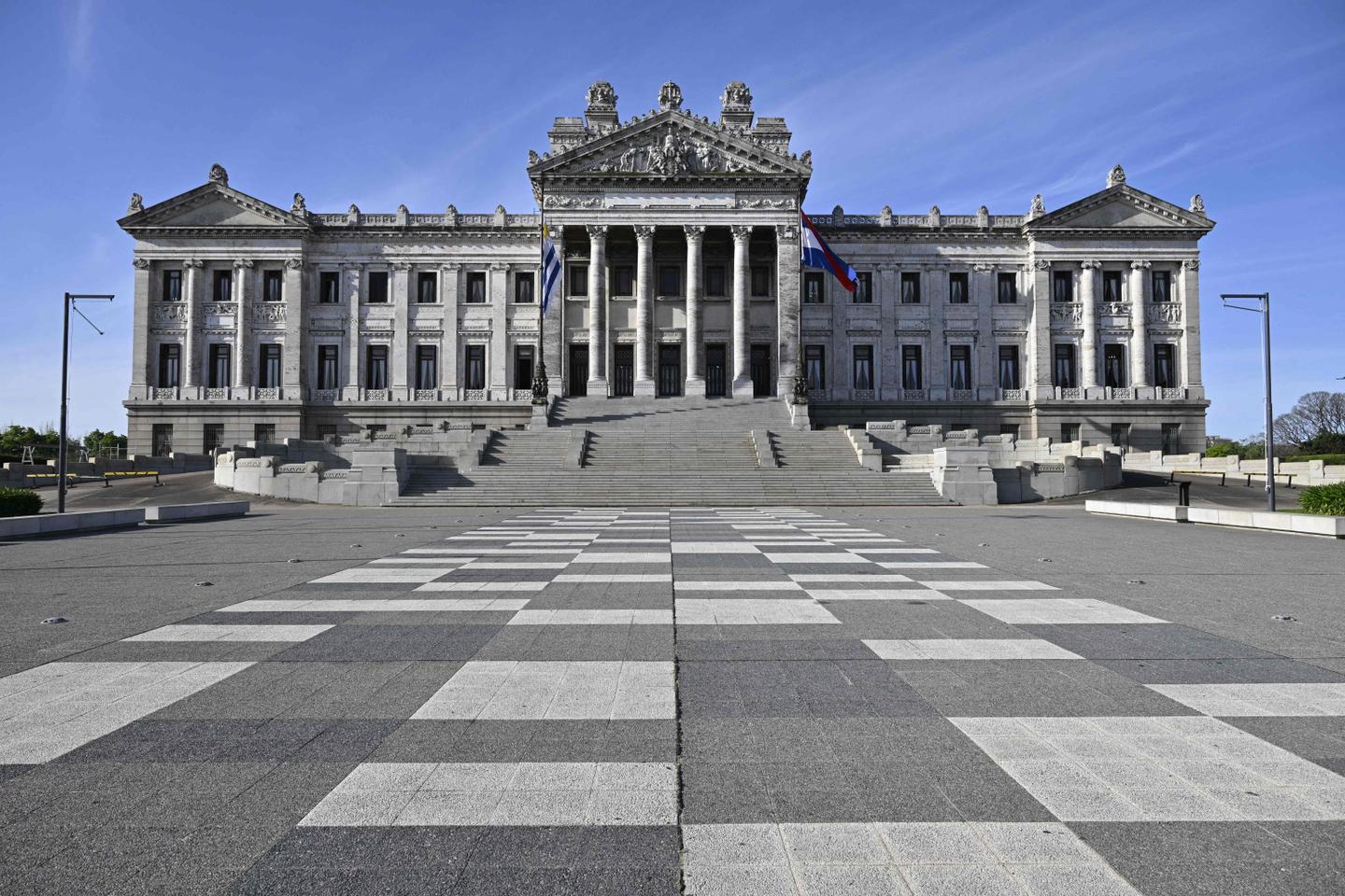 Uruguay passes law to legalize euthanasia