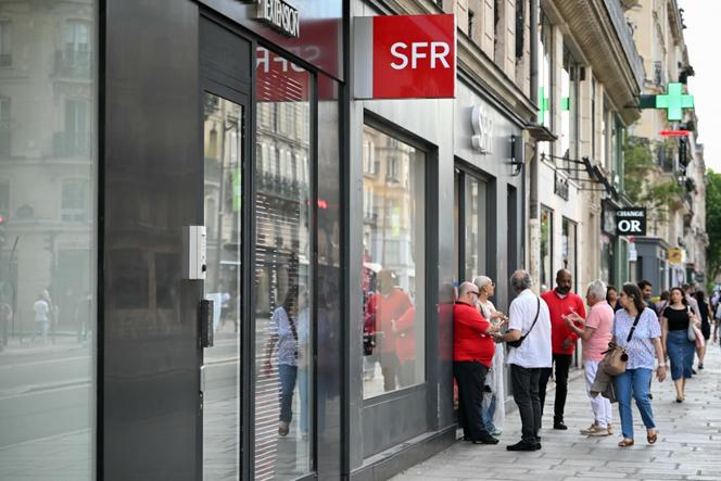 Une boutique SFR, à Paris, le 16 juin 2025.