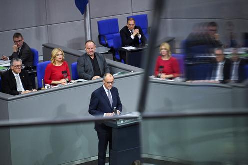 Le chancelier allemand, Friedrich Merz, au Parlement de Berlin, le 16 octobre 2025.