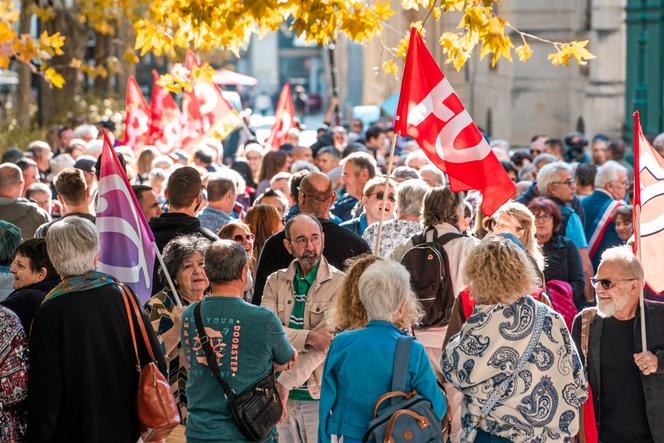 Rassemblement devant la préfecture du Gard, à Nîmes, le 16 octobre 2025.