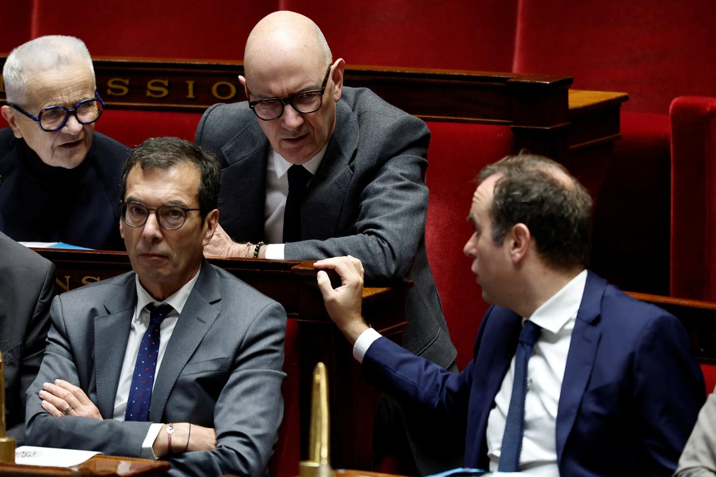 Allocation sociale unique : le gouvernement joue les équilibristes et suscite des réserves