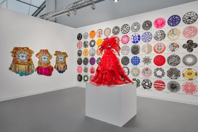 « Circumference », de Rene Treviño, à la galerie Erin Cluley, lors de l’exposition Frieze London 2025, à Londres, en octobre 2025.