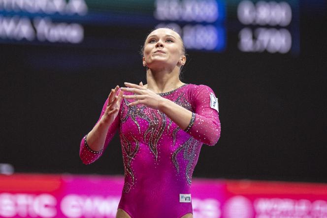 La Russe Angelina Melnikova, lors de la finale du sol des championnats du monde de gymnastique artistique, à Kitakyushu, dans la préfecture de Fukuoka (Japon), le 24&nbsp;octobre&nbsp;2021.
