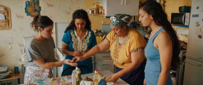Image extraite du film « La Petite Dernière », d’Hafsia Herzi.
