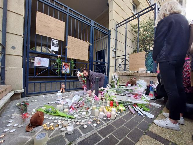 Au pied de l’immeuble où vivait Chloé, tuée par son père à l’âge de 5 ans, à Courbevoie, le 13 mai 2023.